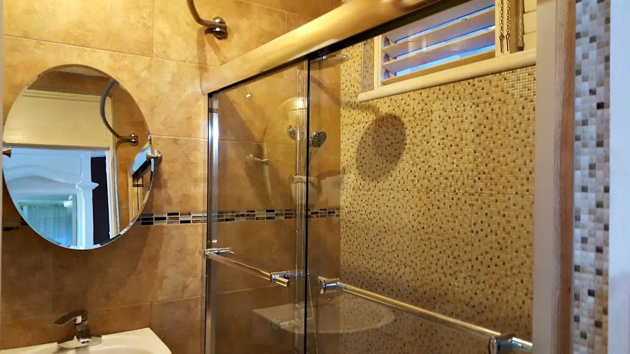 Private Two Bedroom Condo A31 Sandcastle Resorts Ocho Ríos Appartement